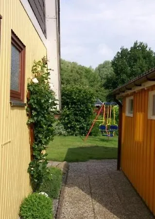 6 Personen Mit 4 Schlafzimmern, Infrarotwaermekabine, Mit Blick Auf Den Weltschiffahrtsweg In Holiday home *