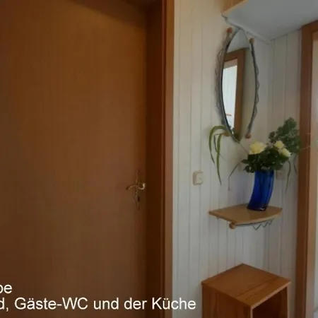 6 Personen Mit 4 Schlafzimmern, Infrarotwaermekabine, Mit Blick Auf Den Weltschiffahrtsweg In Holiday home *
