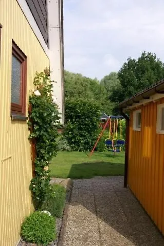 6 Personen Mit 4 Schlafzimmern, Infrarotwaermekabine, Mit Blick Auf Den Weltschiffahrtsweg In